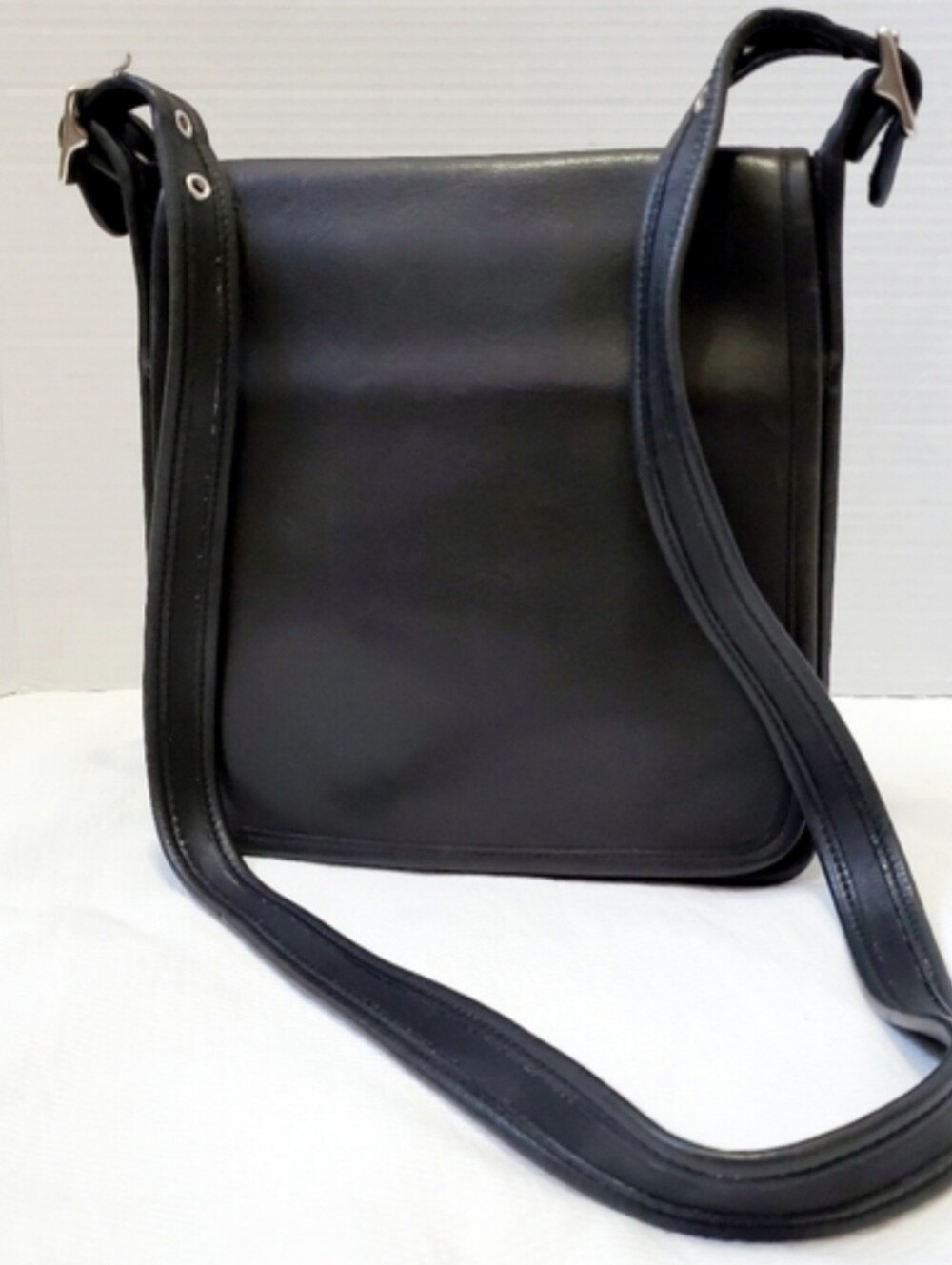 Vintage Coach 9144 Legacy Studio Flap 9144 Black Leather Crossbody Bag
